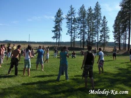 Видео клип Молодёжи Вестник Истины на кемпе