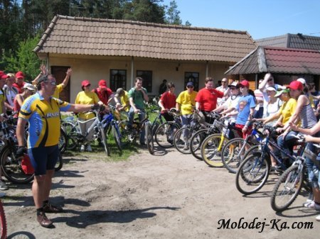 Верующие обхватили селения велопробегом и молитвой