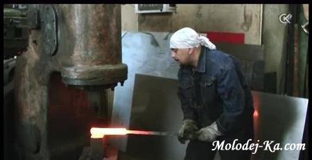 Сварка дамаска на газовом горне (2010 / DVDRip) Сварка дамаска на газовом горне (2010 / DVDRip)