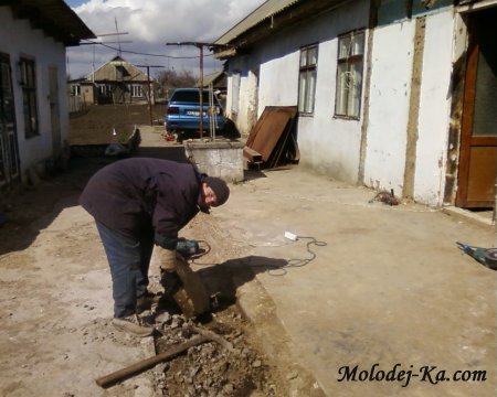 Помощь для бездомных! Дом милосердия (House of mercy) Украина с. Маяки